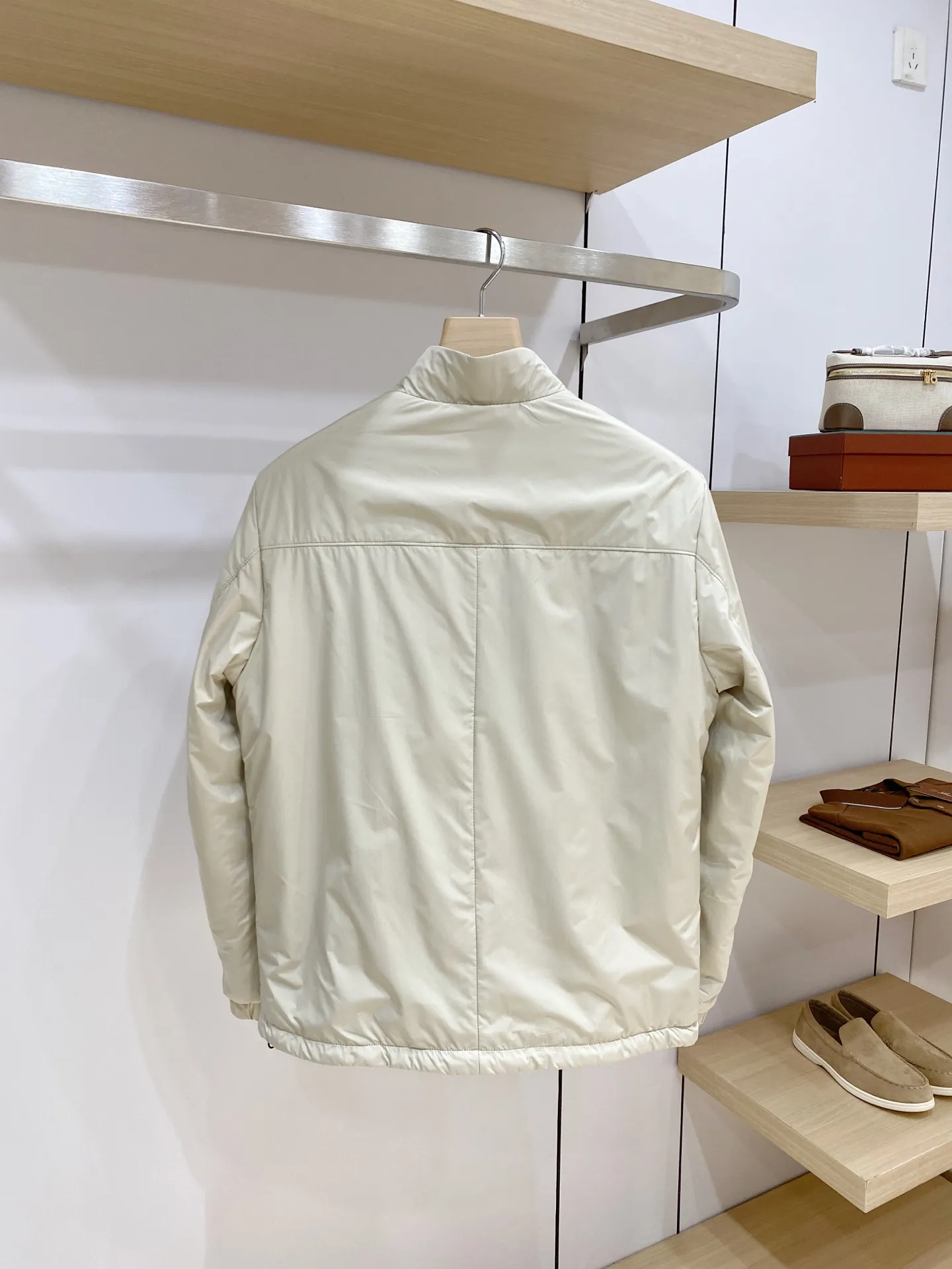 Zegna ：Classic ， ， H ， ， 。 ， ， 。 ： ， ， ， ； ， ， 。 ： ， ， ； ， 。 ， ， Premium ， 。 ： /Black/ /Cream White ， ， ， 。 Sizes：M-4XL